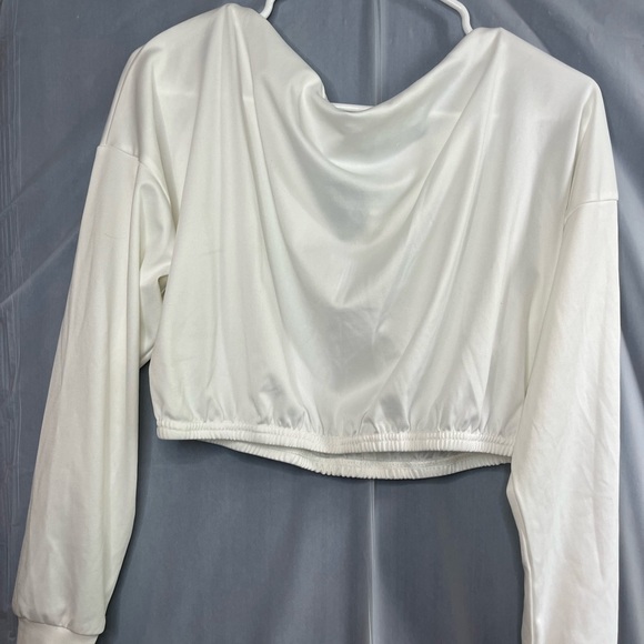 Womens 2 piece white set Size M top and trouser stacked scrunch pants - Picture 2 of 6